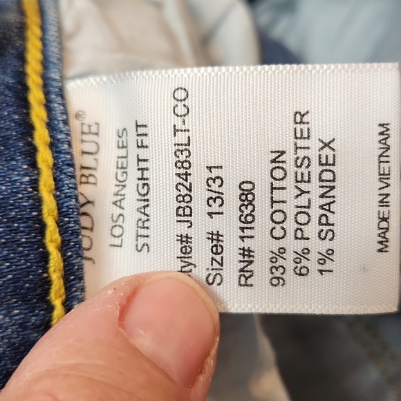 Judy Blue V Waist Band High Rise Straight Fit Jeans - Picture 9 of 10